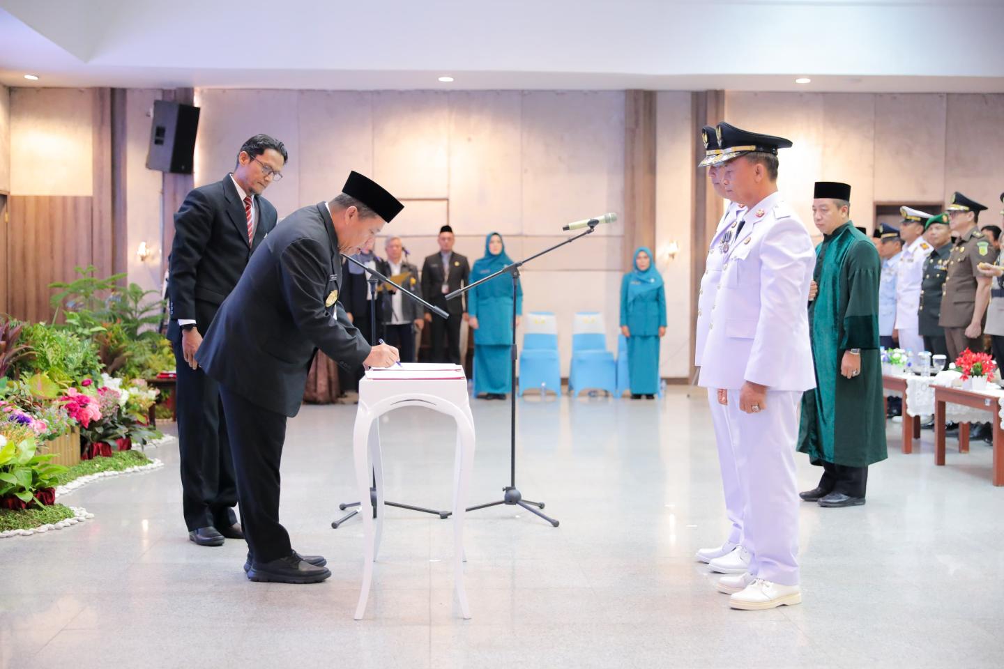 3815F826-D651-4622-8FD8-1541288DAEE4